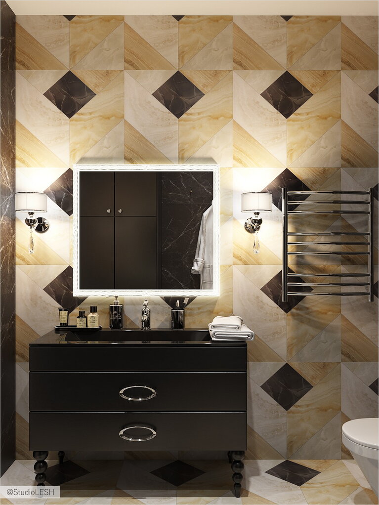 Желтая акцентная стена в ванной