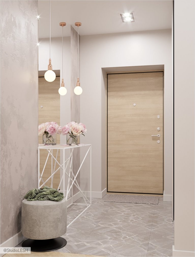 Прихожая с декоративной штукатуркой 