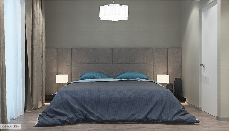 Мягкое изголовье в спальне, люстра 