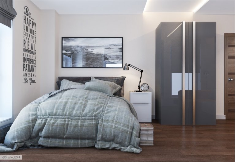 массивная кровать