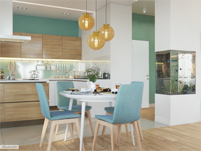 Обеденный стол