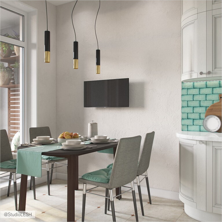 Обеденный стол в кухне