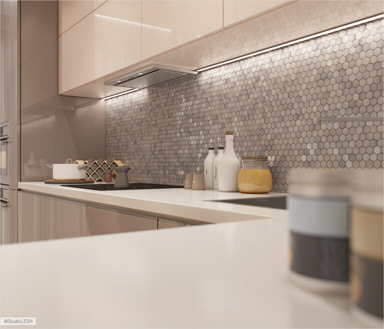 Металлическая мозаика в кухне-гостиной