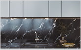 Kitchen suit in the kitchen made in black marble